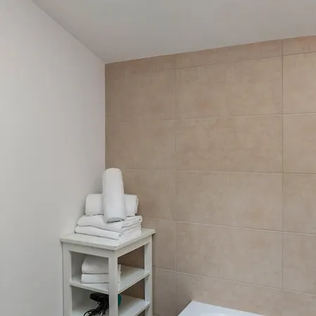 Haus Excelsior 40 아파트